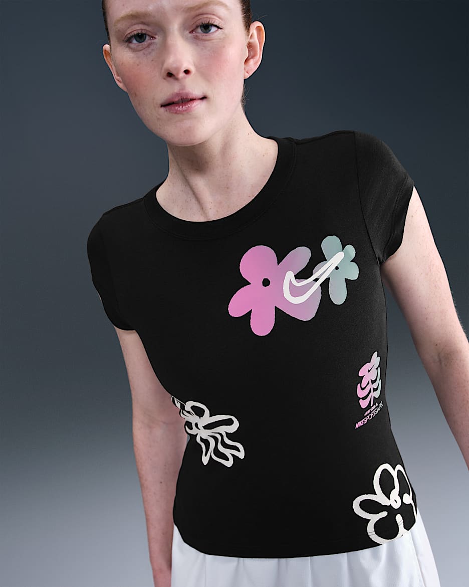 ★ Nike★ Sportswear Slim Short Sleeve Graphic T-Shirt W Bl Buy Nike Sportswear Slim Short-Sleeve Graphic T-Shirt 2025